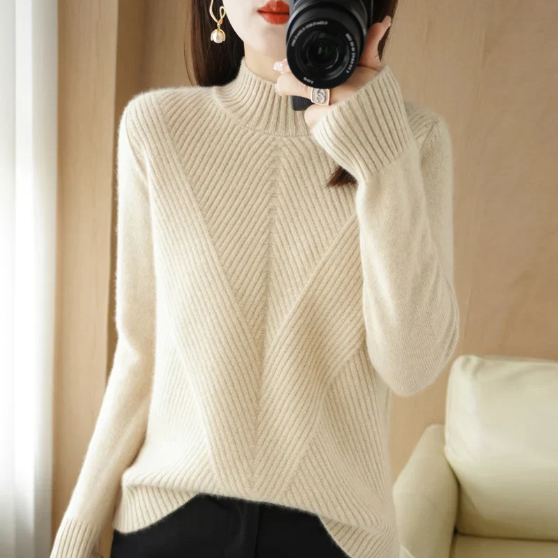 Elegant and versatile sweater
