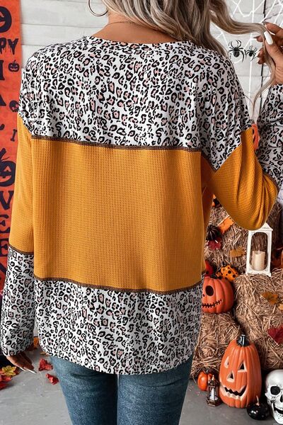 Incredibly stylish shiny shirt to rely on