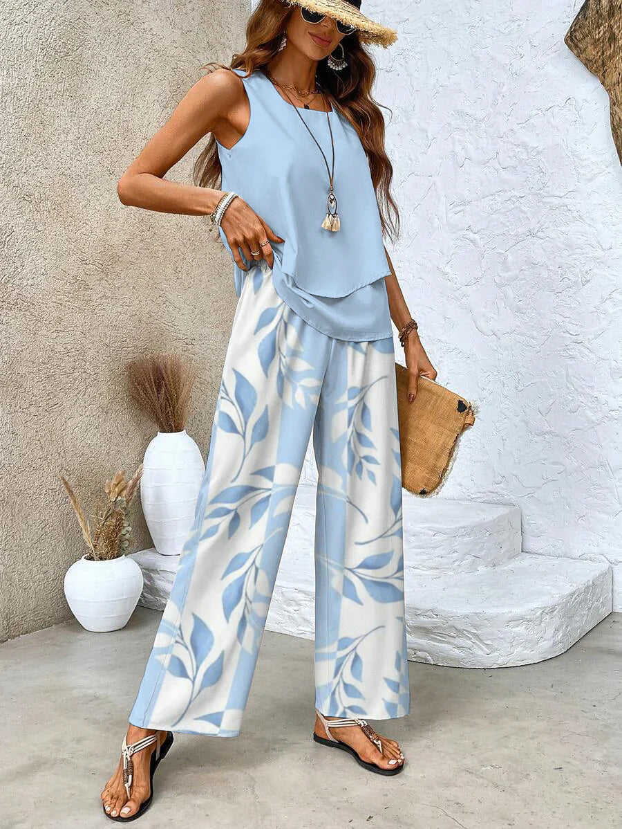 Colette - Blue two-piece set with floral print and square neck
