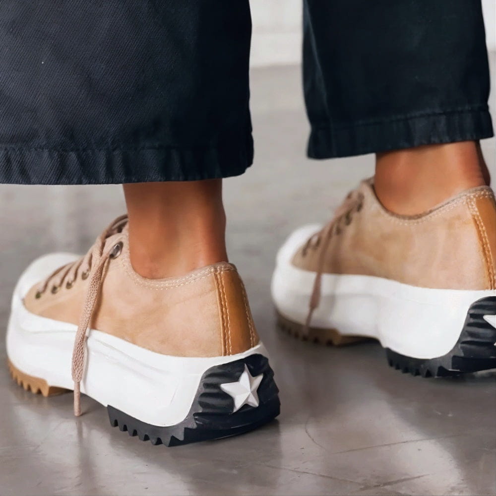 Modern women's sneakers with a comfortable and elegant urban design