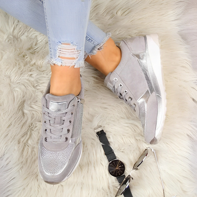 Modern women's sneakers with easy-to-wear zipper closure