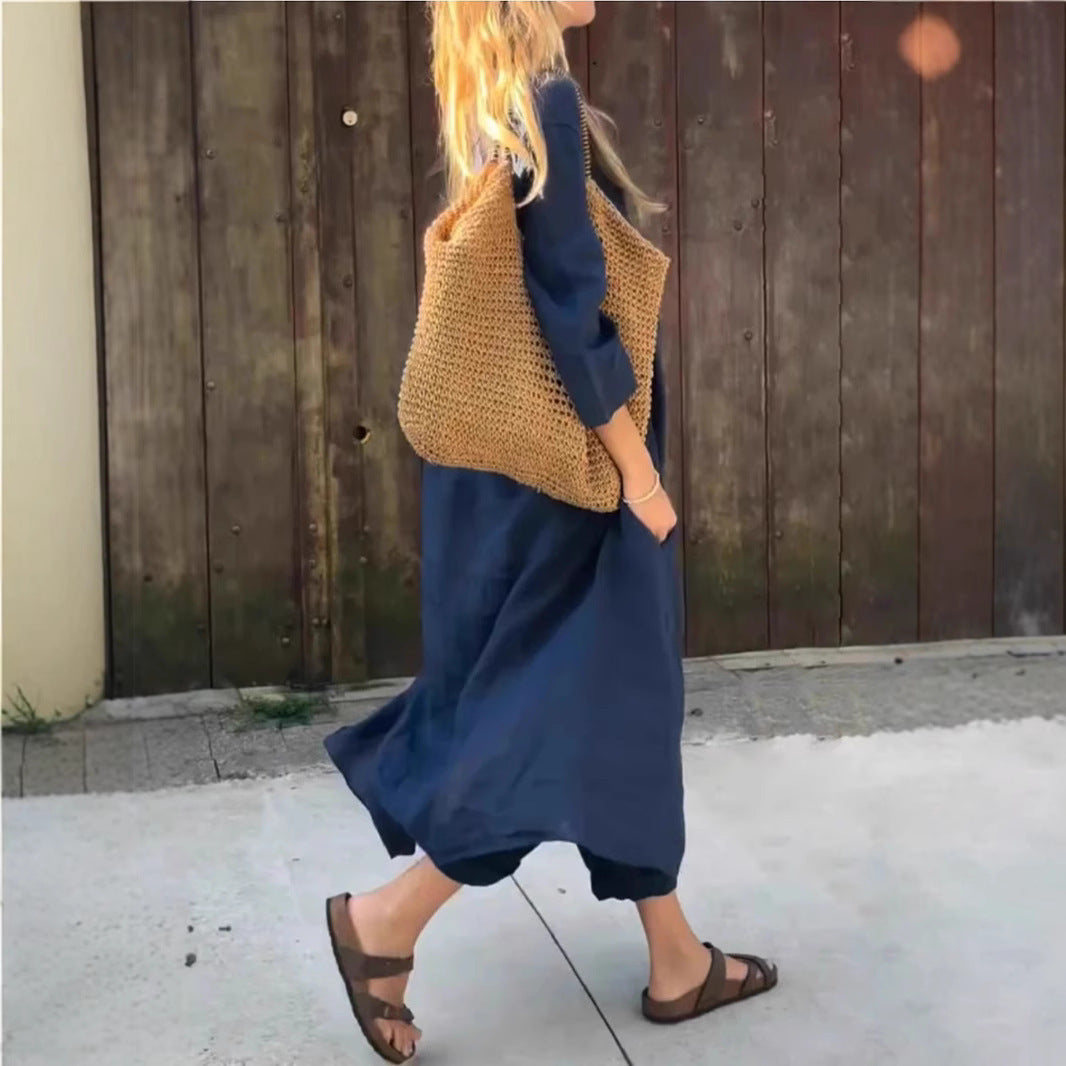 Two-piece set with a long V-neck shirt and wide-legged pants