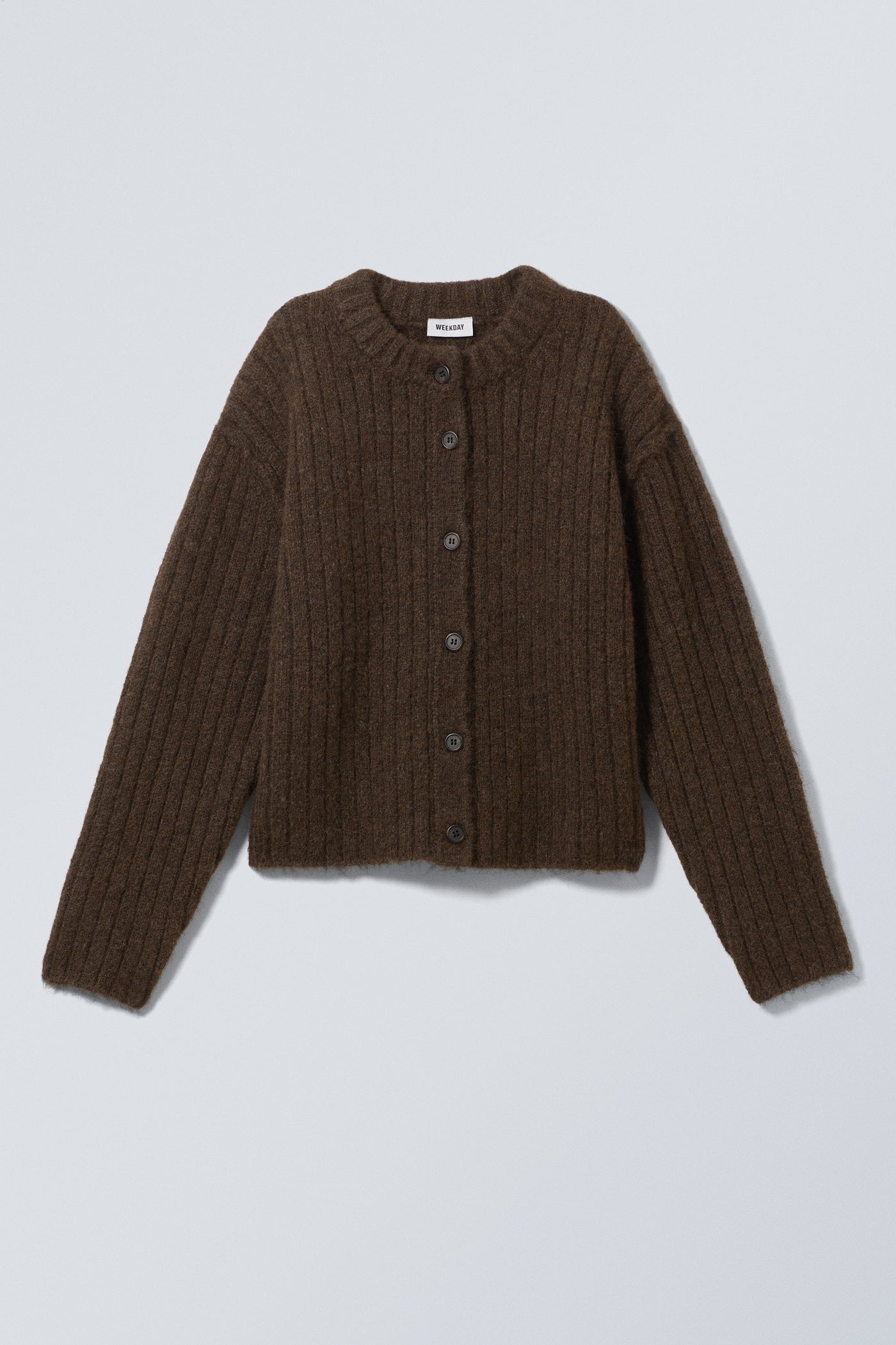 Loose Fit Cardigan – Versatile and Modern Garment