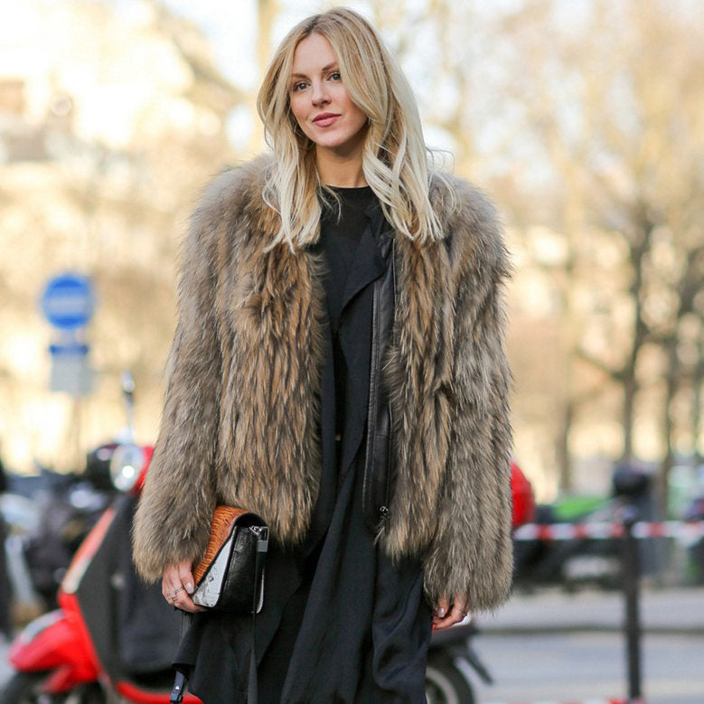 Jacket with Pockets – Warmth and Style for Every Occasion