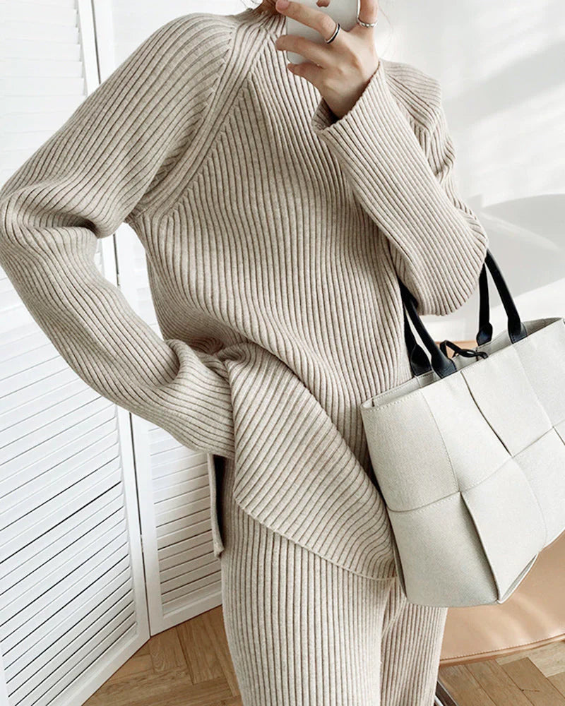 Elegant Winter Sweater and Pants Set – Style and Comfort