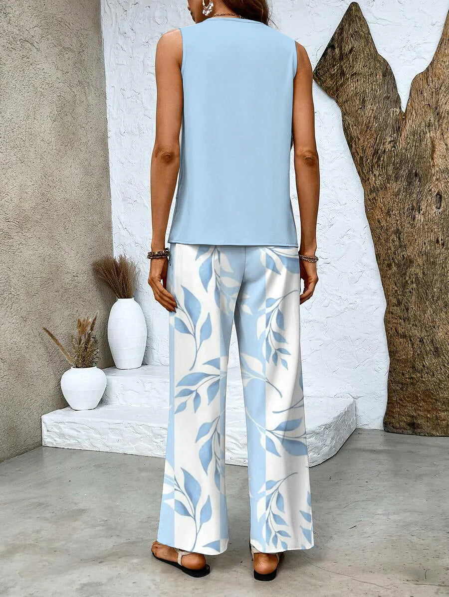 Colette - Blue two-piece set with floral print and square neck
