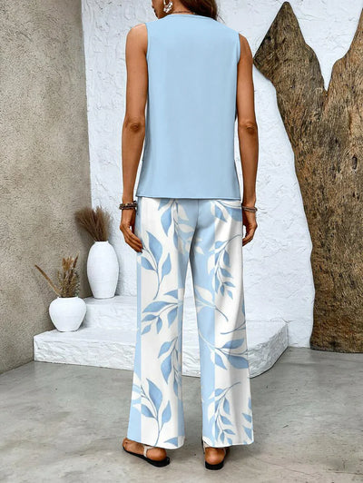 Colette - Blue two-piece set with floral print and square neck