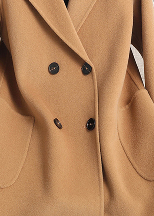 Loose-fitting notched button-down coat for fall