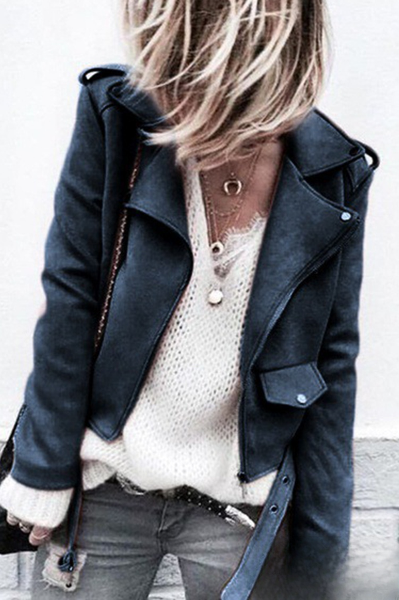 Comfortable jacket with a turn-down collar and patches