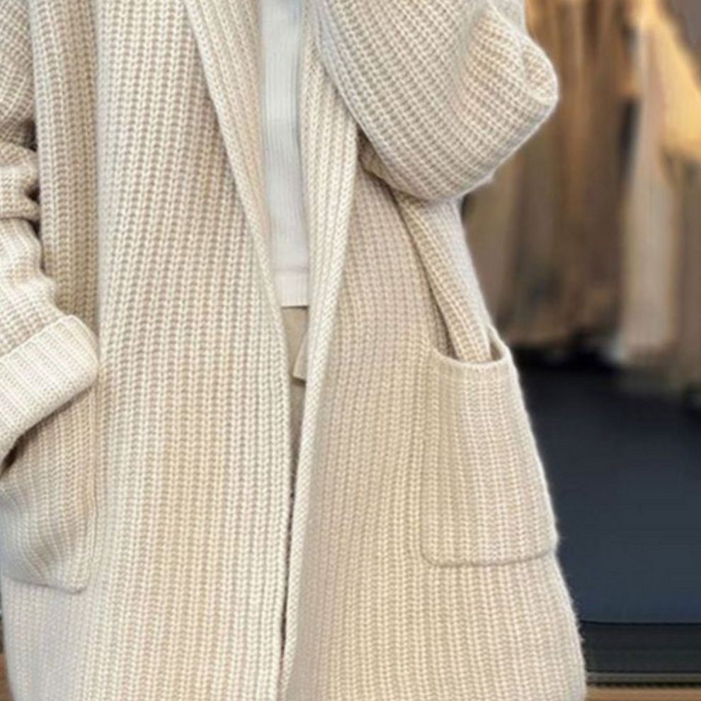 Warm and Comfortable Women's Cardigan Ideal for Winter
