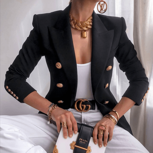 Classic style women's jacket: the perfect choice for any occasion