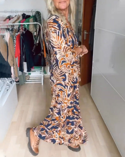 Long printed dress with classic neckline