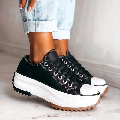 Modern women's sneakers with a comfortable and elegant urban design