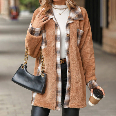 Elegant women's plaid coat: ideal for cold days