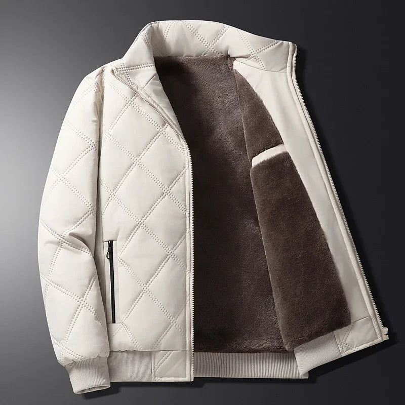 Elegant men's coat ideal for cold winter days