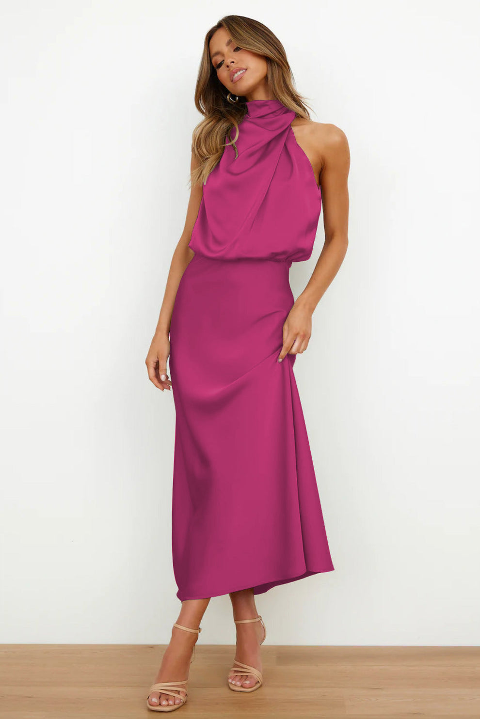Elegant long dress with asymmetrical neckline and sophisticated design