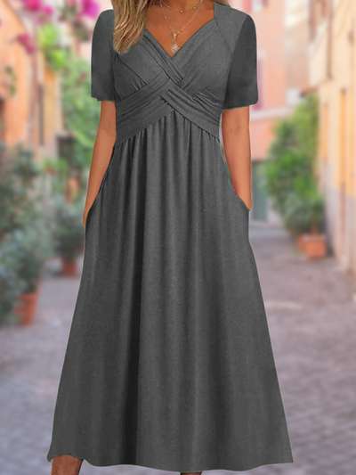 Élodie Lavin - Simple V-neck dress