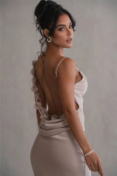 Elegant long evening dress for women with open back and sophisticated design
