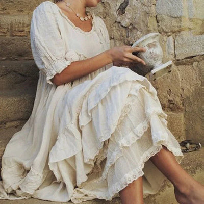 Elegant retro-style long dress with short sleeves