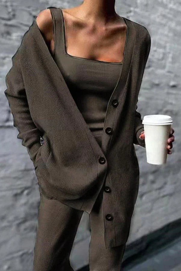 Comfort and style - Three-piece knit set