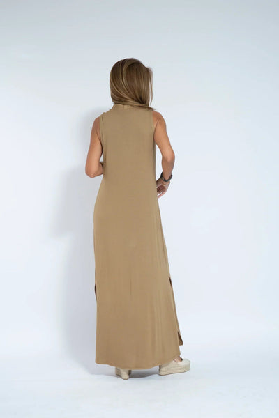 Elegant vest and long dress set for a sophisticated look
