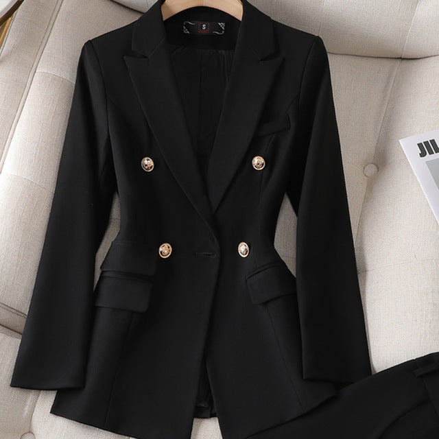 Elegant women's blazer and pants set