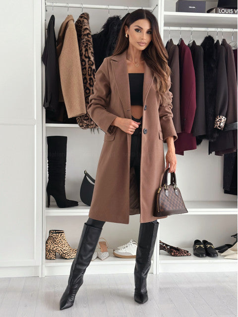 Elegant women's long coat with button closure
