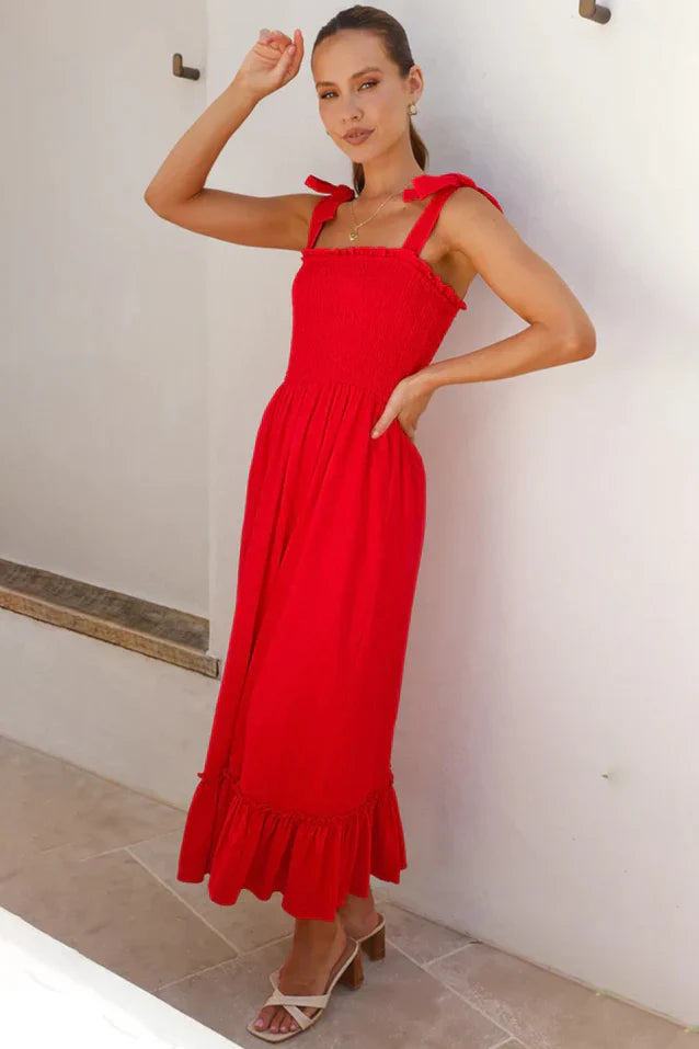 Maria - Sleeveless dress with ruffles and gathered neckline