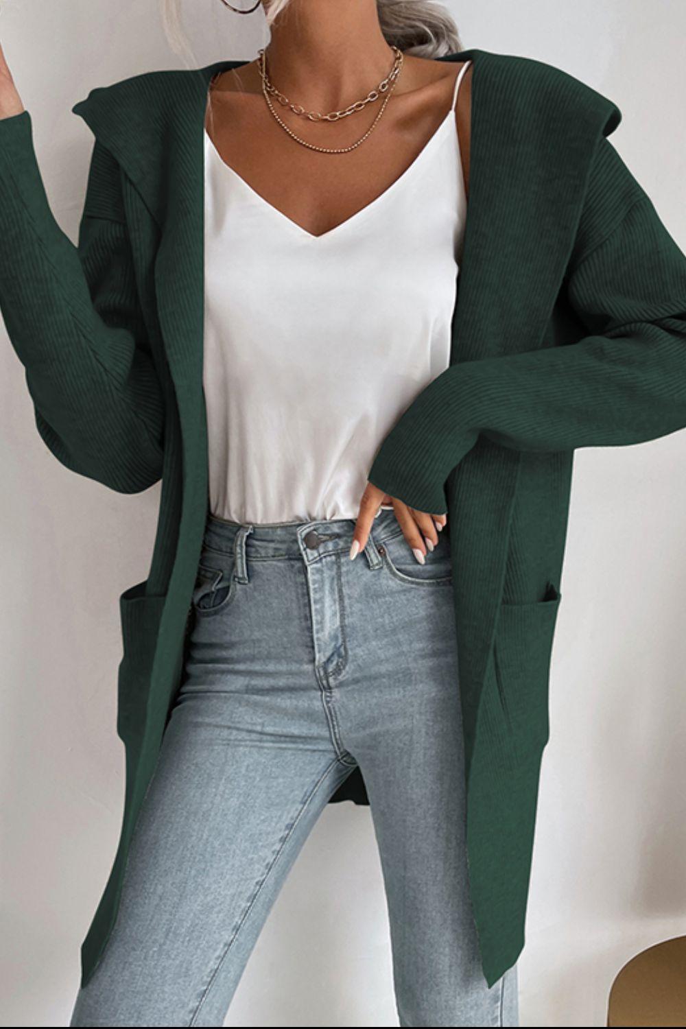 Open Front Hooded Cardigan with Pockets in a Ribbed Finish – A Cozy Fall Essential