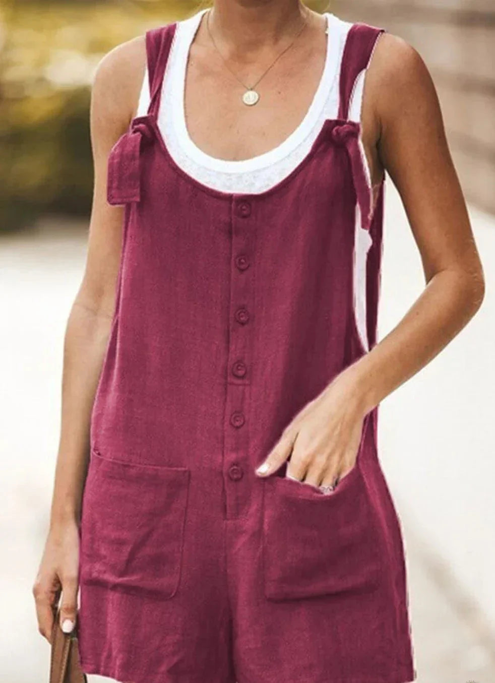 Evelyn - Fashionable monochrome button-down loose jumpsuit