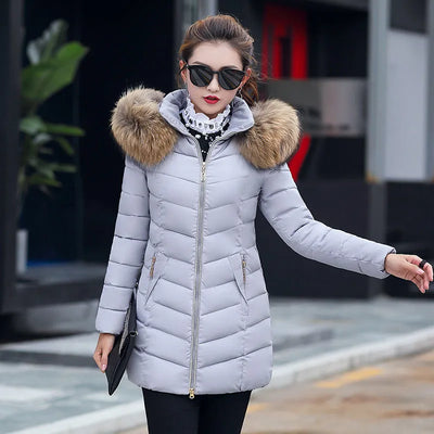 Women's Warm Hooded Winter Coat - Stylish and Comfortable for the Cold
