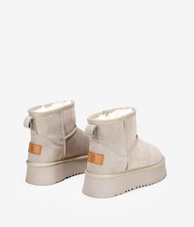 Comfortable winter platform ankle boots for women
