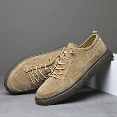 Classic men's sneakers with a casual and urban design