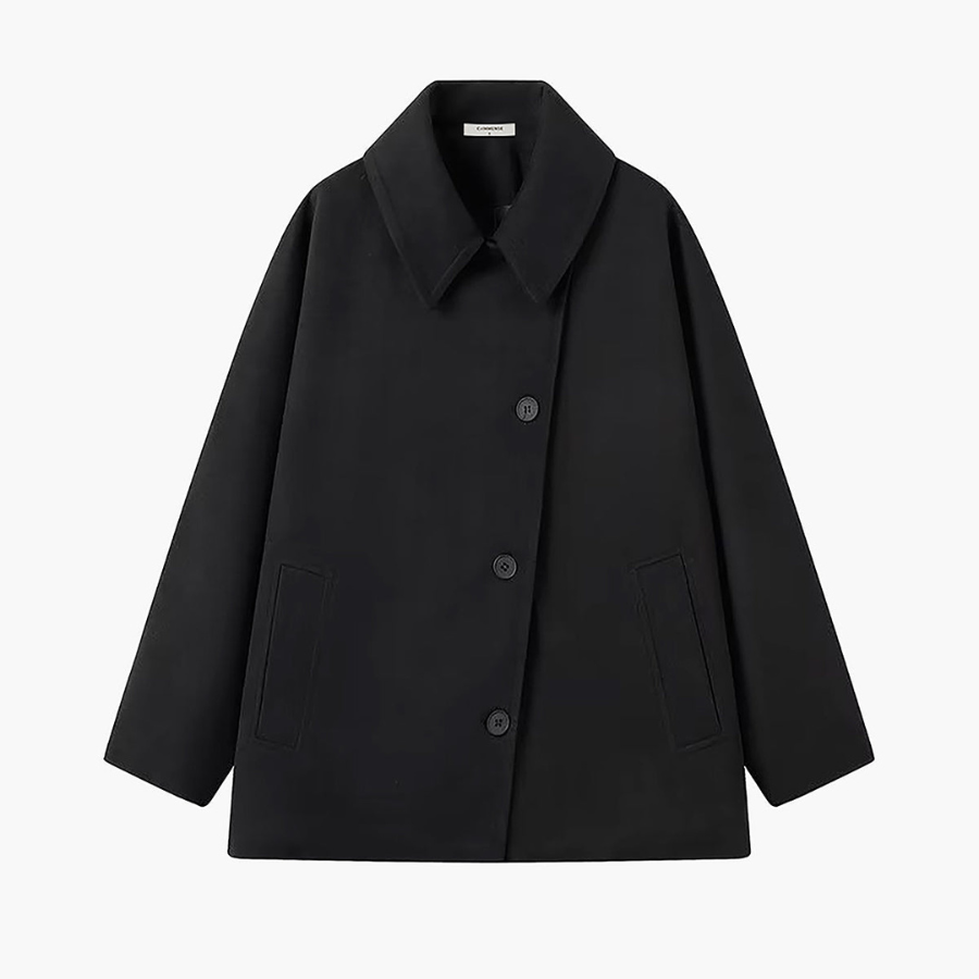 Women's winter coat with a modern and elegant design