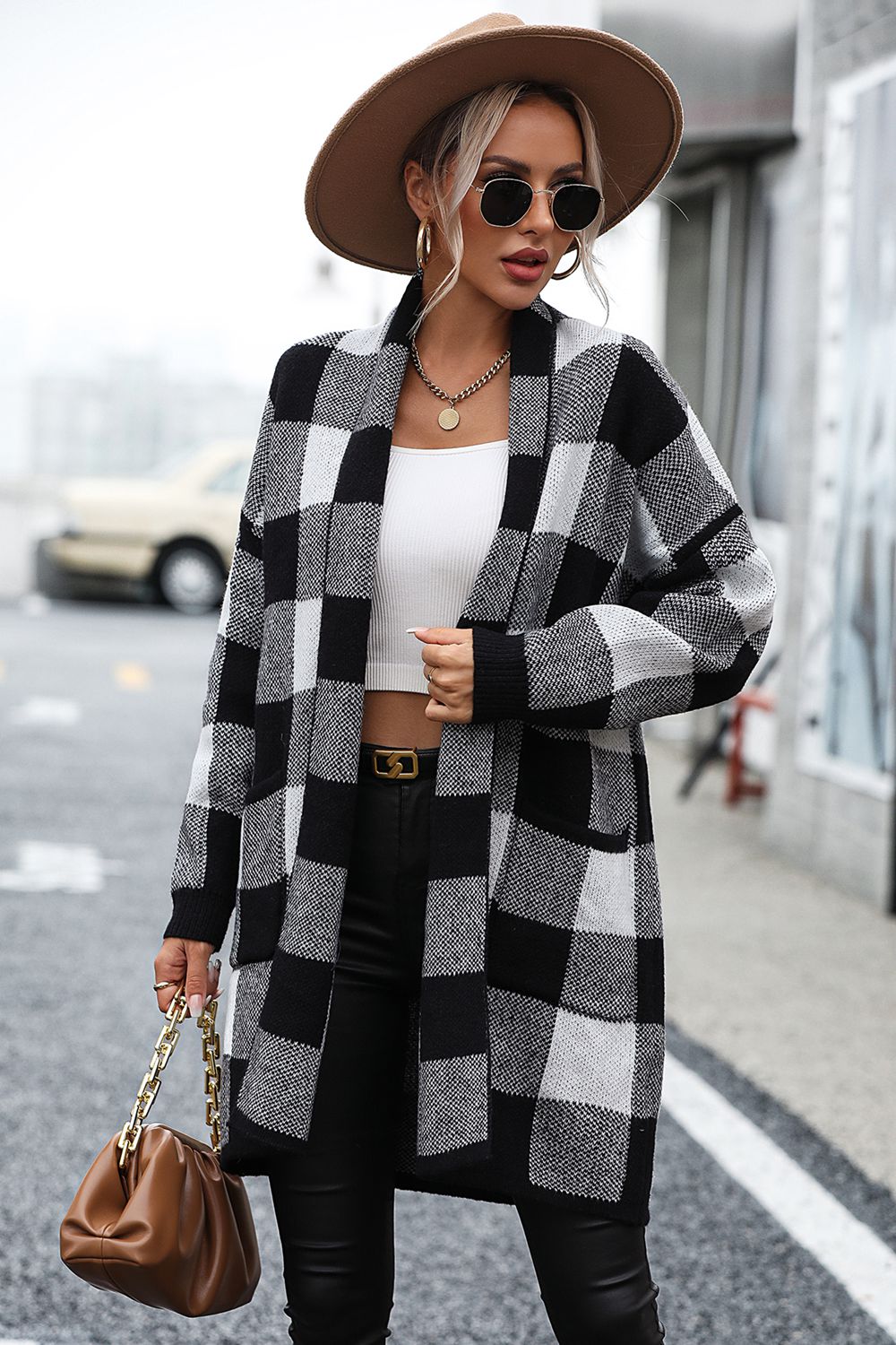 Plaid raglan cardigan: comfort and style with pockets