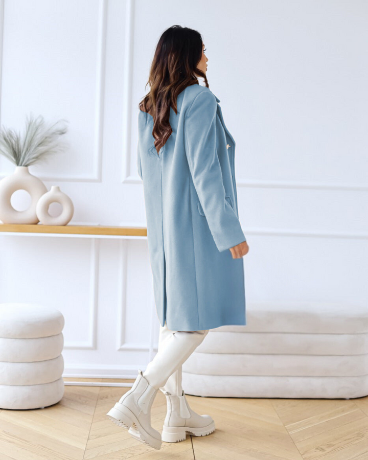 Women's Long Winter Coat with Buttons and Elegant Lapels