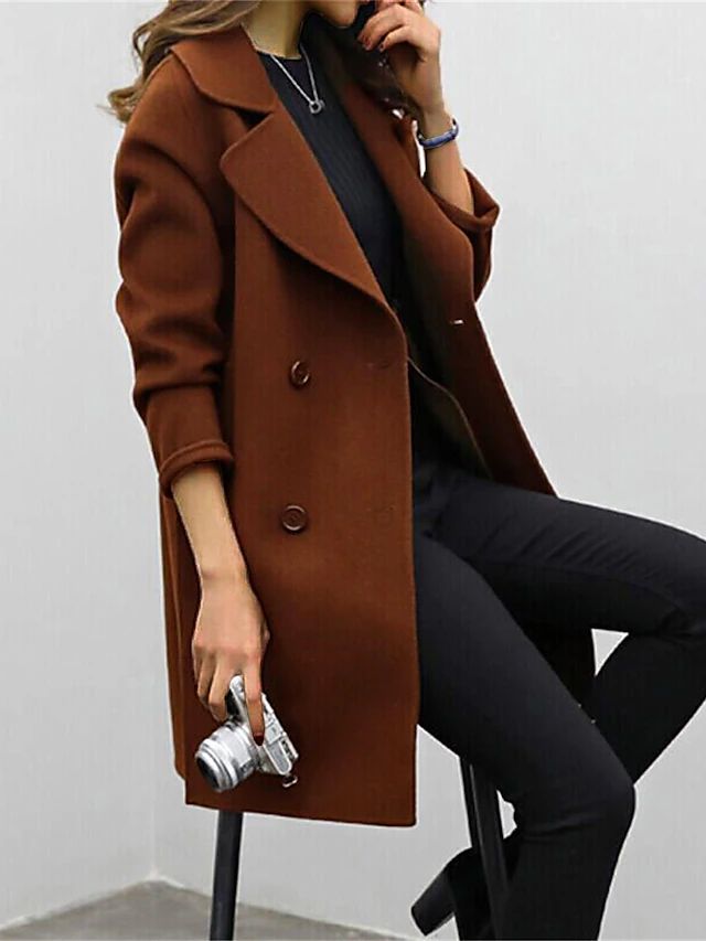 Classic and modern coat for women