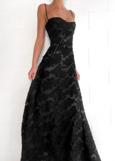 Long formal dresses for special occasions