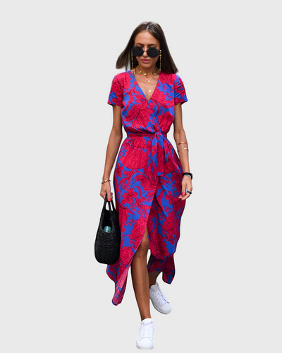 Elegant long dress with short sleeves and belt for special occasions