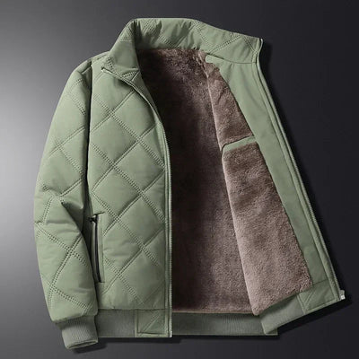Elegant men's coat ideal for cold winter days