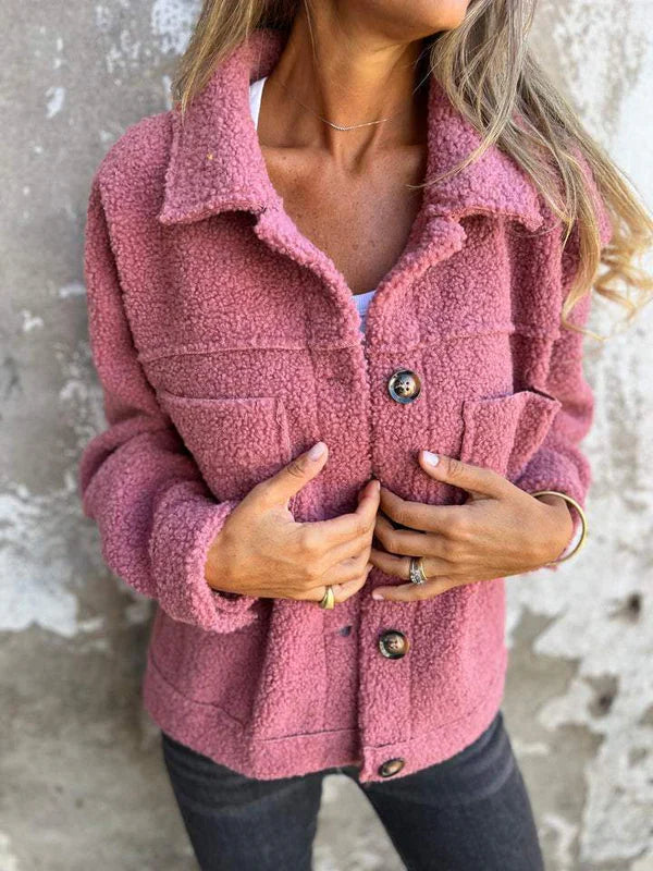 Women's short jacket with lapels in a modern and cozy style