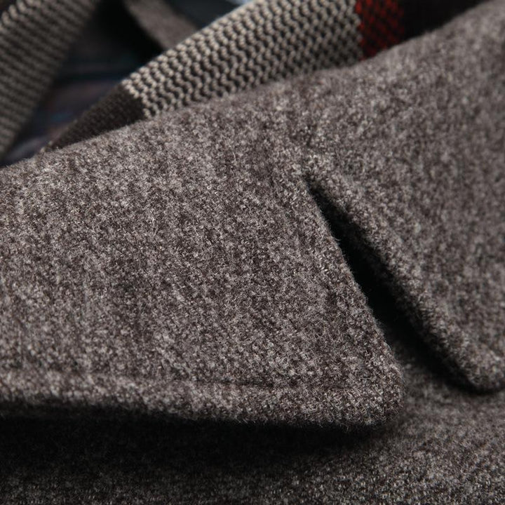 The classic royal coat for true style aficionados