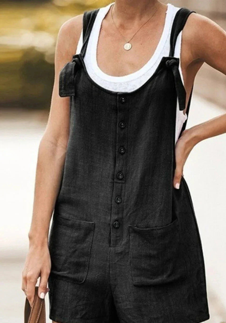 Evelyn - Fashionable monochrome button-down loose jumpsuit