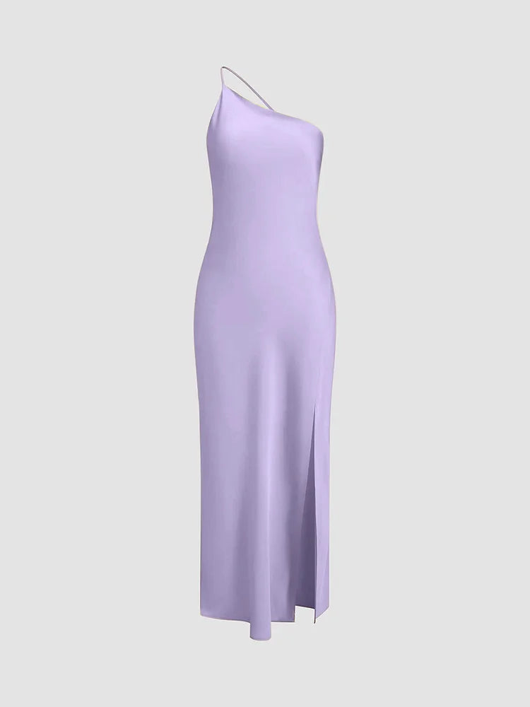 Elegant long dress with a single strap tied around the neck