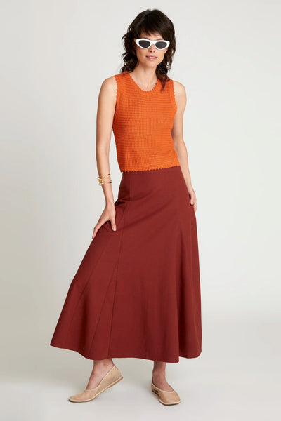 Casual long skirt ideal for summer days