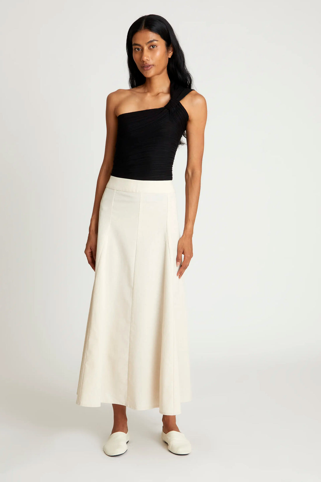 Casual long skirt ideal for summer days