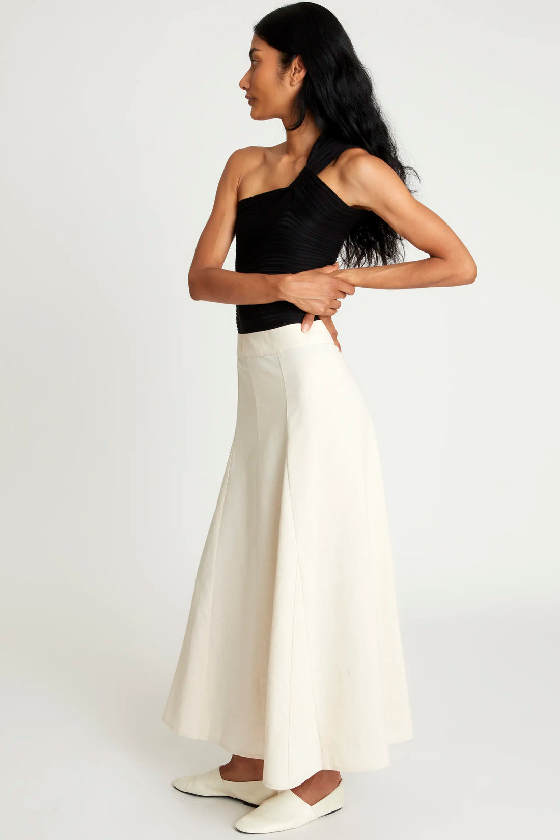 Casual long skirt ideal for summer days