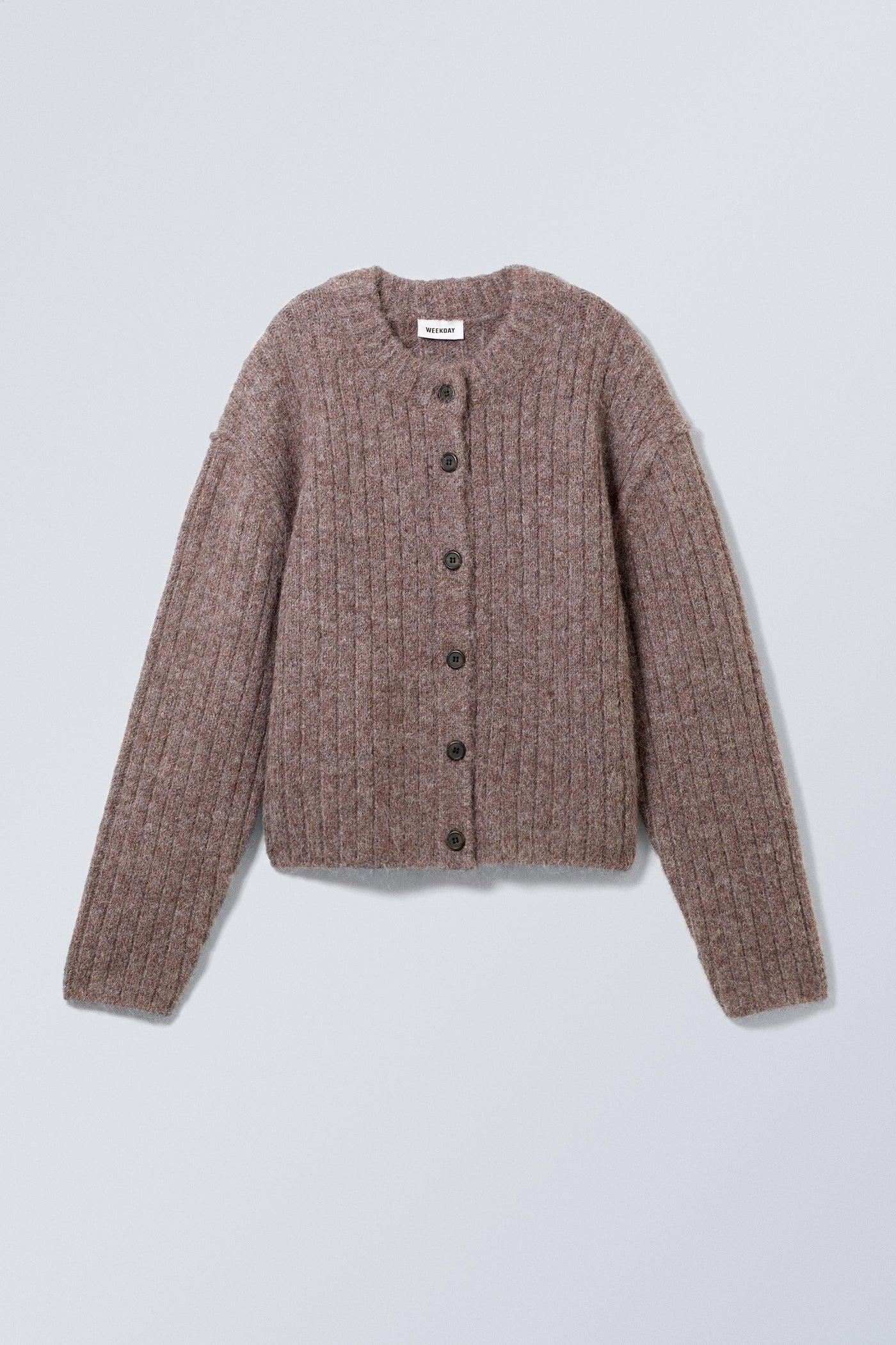 Loose Fit Cardigan – Versatile and Modern Garment