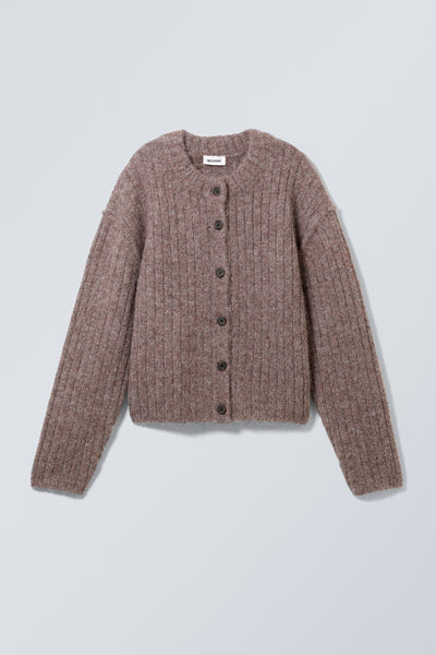 Loose Fit Cardigan – Versatile and Modern Garment