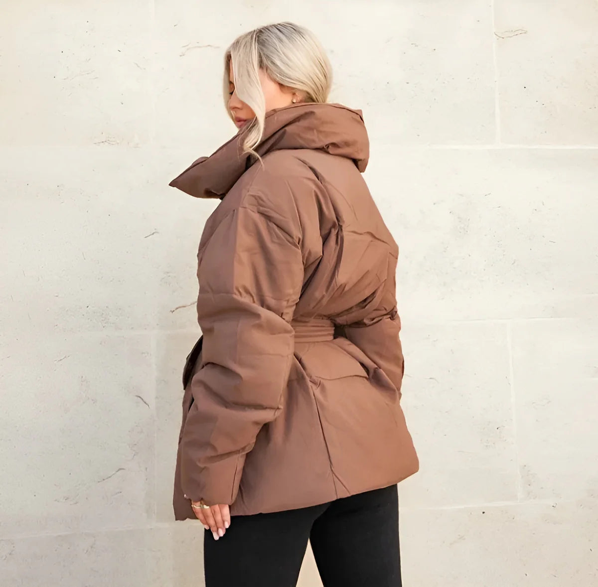 Elegant women's jacket with a high collar – Ideal for winter